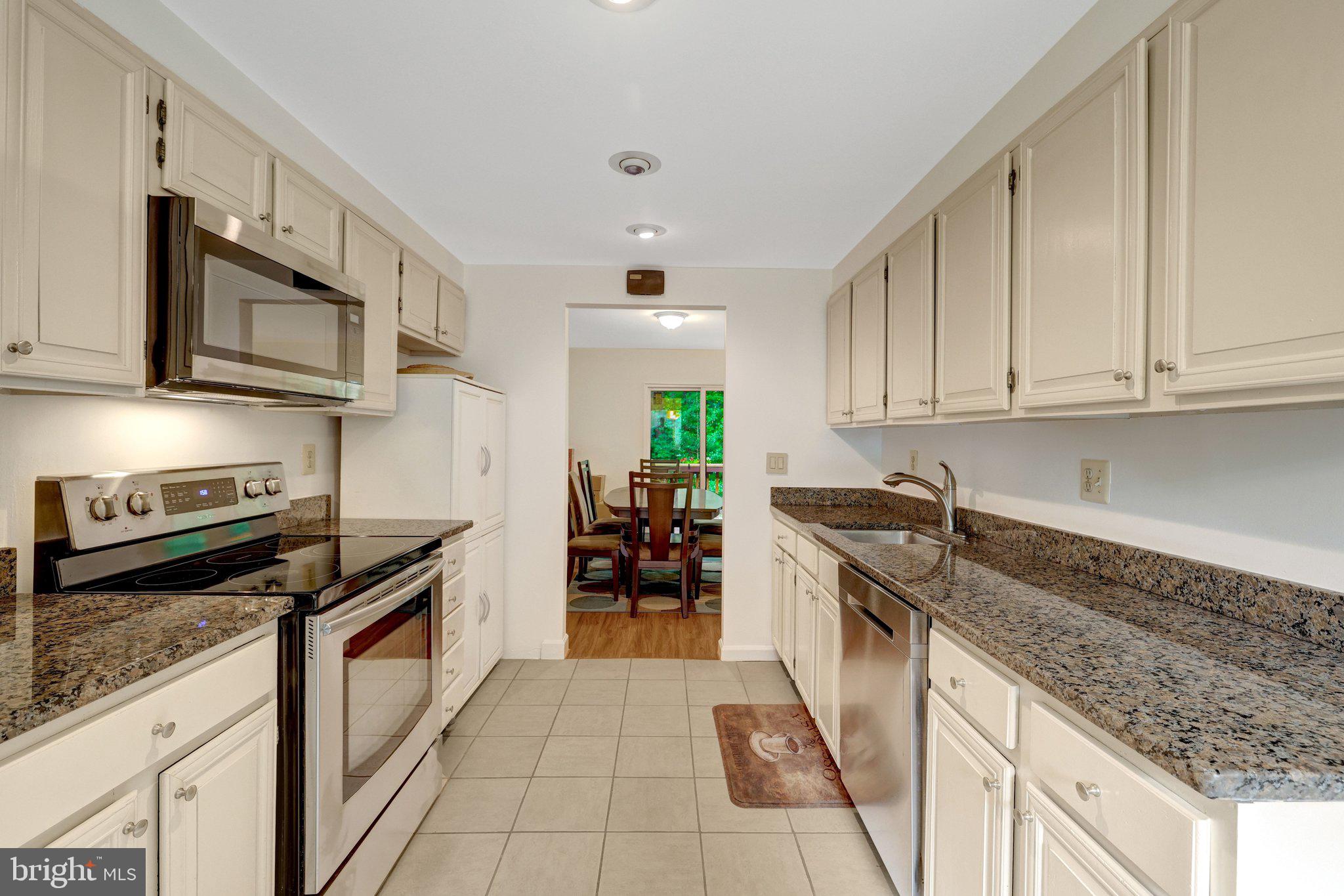 2231 Wheelwright Court Reston, VA 20191 - Photo 10 of 46