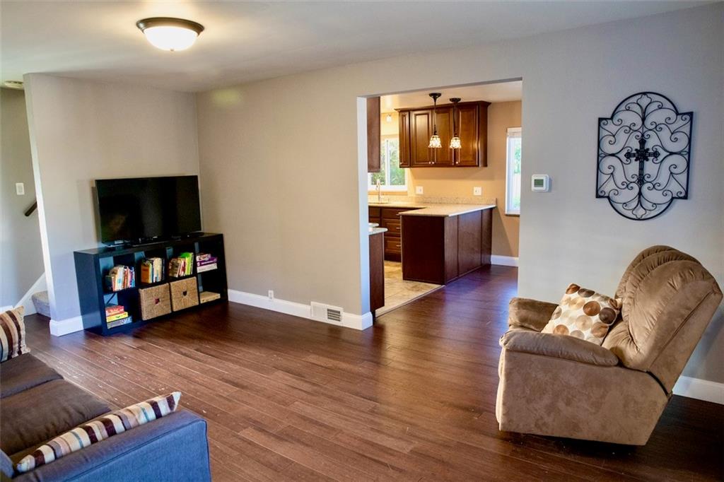 1130 McCabe Street Pittsburgh, PA 15201 - Photo 2 of 22