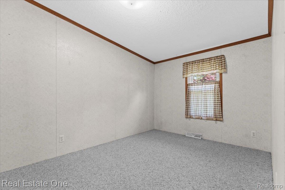 5750 Chambers Road Mayville, MI 48744 - Photo 16 of 34 21-5750 Chambers Rd_20.jpg
