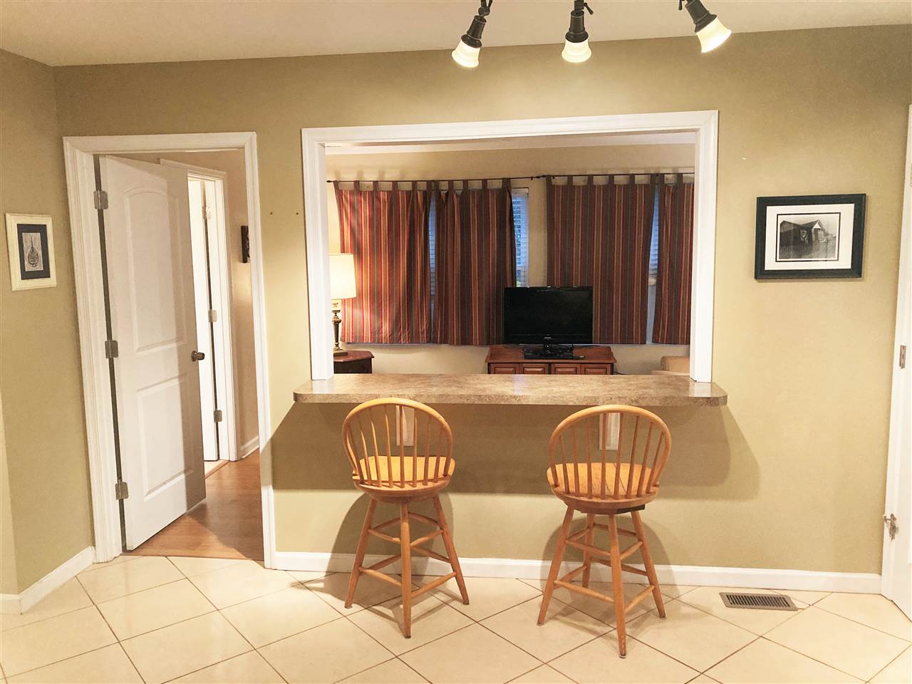 8 Walton Avenue Rio Grande, NJ 08242 - Photo 11 of 29 Gallery Image 11