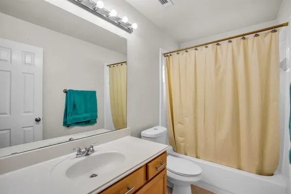 a picture of a room