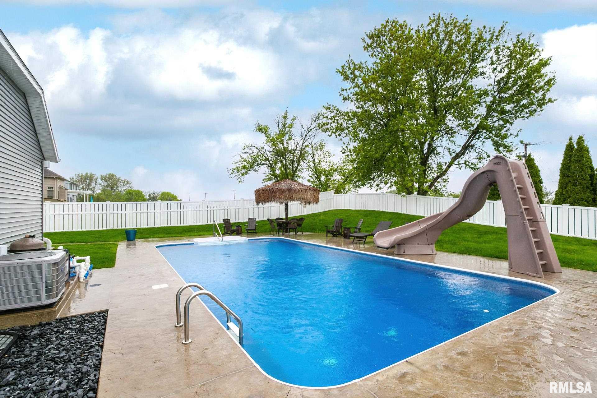 1105 West Spring Street Eldridge, IA 52748 - Photo 7 of 49 Gallery Image 7