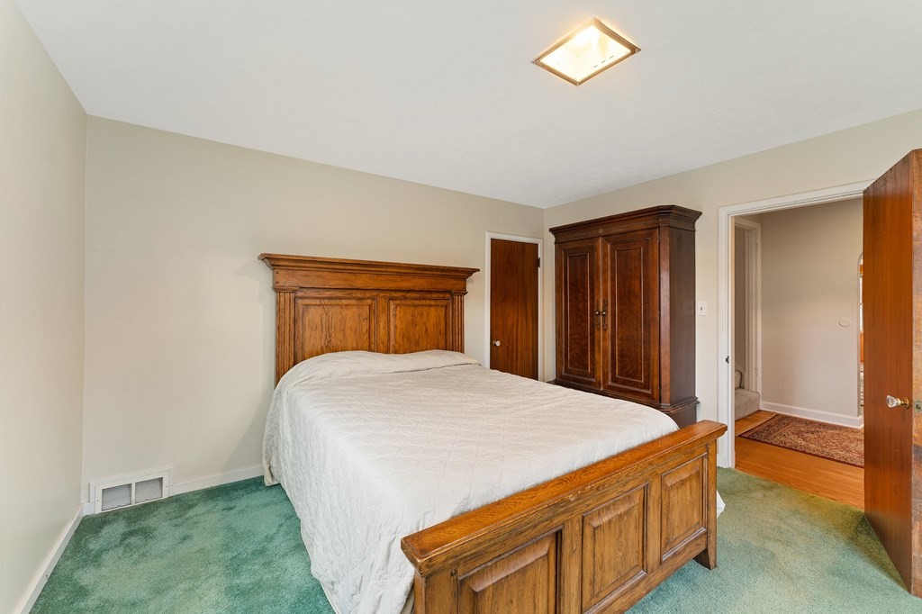 583 Fletcher Street Northbridge, MA 01588 - Photo 18 of 42