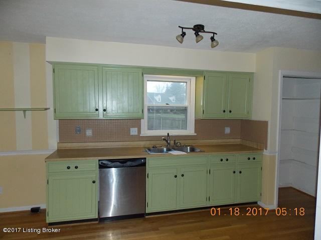 6600 Tottenham Road Louisville, KY 40207 - Photo 9 of 13 Eat in Kitchen (2)