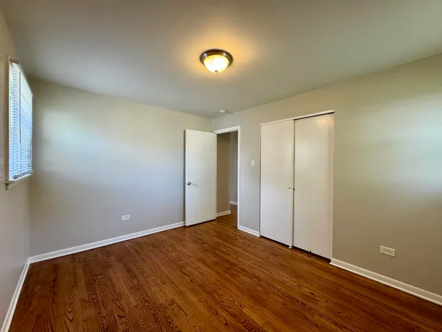 $219,000 | 14401 Kolin Avenue, Midlothian, IL 60445