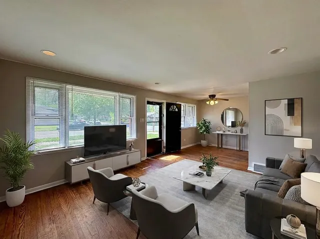 $219,000 | 14401 Kolin Avenue, Midlothian, IL 60445