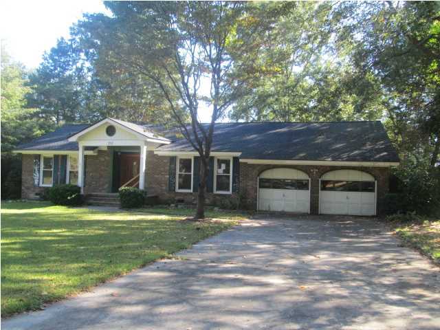 311 Grouse Road Summerville, SC 29485 - Photo 1 of 10 Primary Photo
