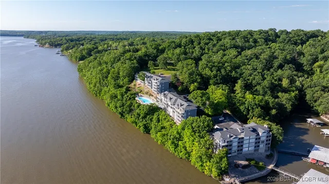 $279,900 | 288 Windsor Bay Drive, Unit 4B, Camdenton, MO 65020