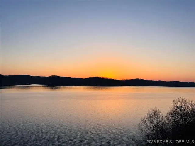 $279,900 | 288 Windsor Bay Drive, Unit 4B, Camdenton, MO 65020