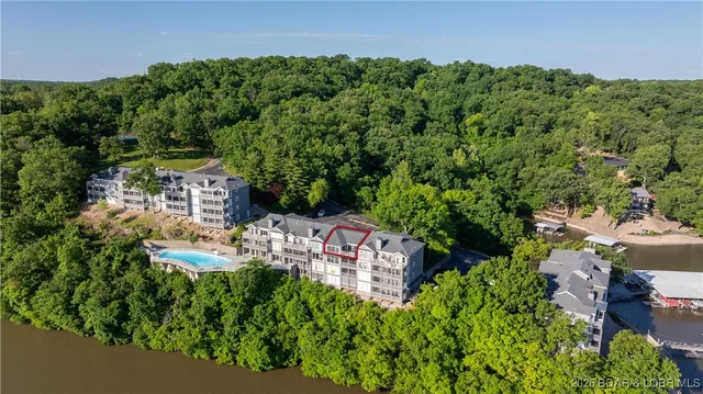 $279,900 | 288 Windsor Bay Drive, Unit 4B, Camdenton, MO 65020