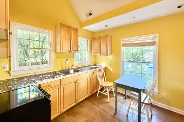 $1,500 | 524 West Carolina Avenue, Unit A, Summerville, SC 29483