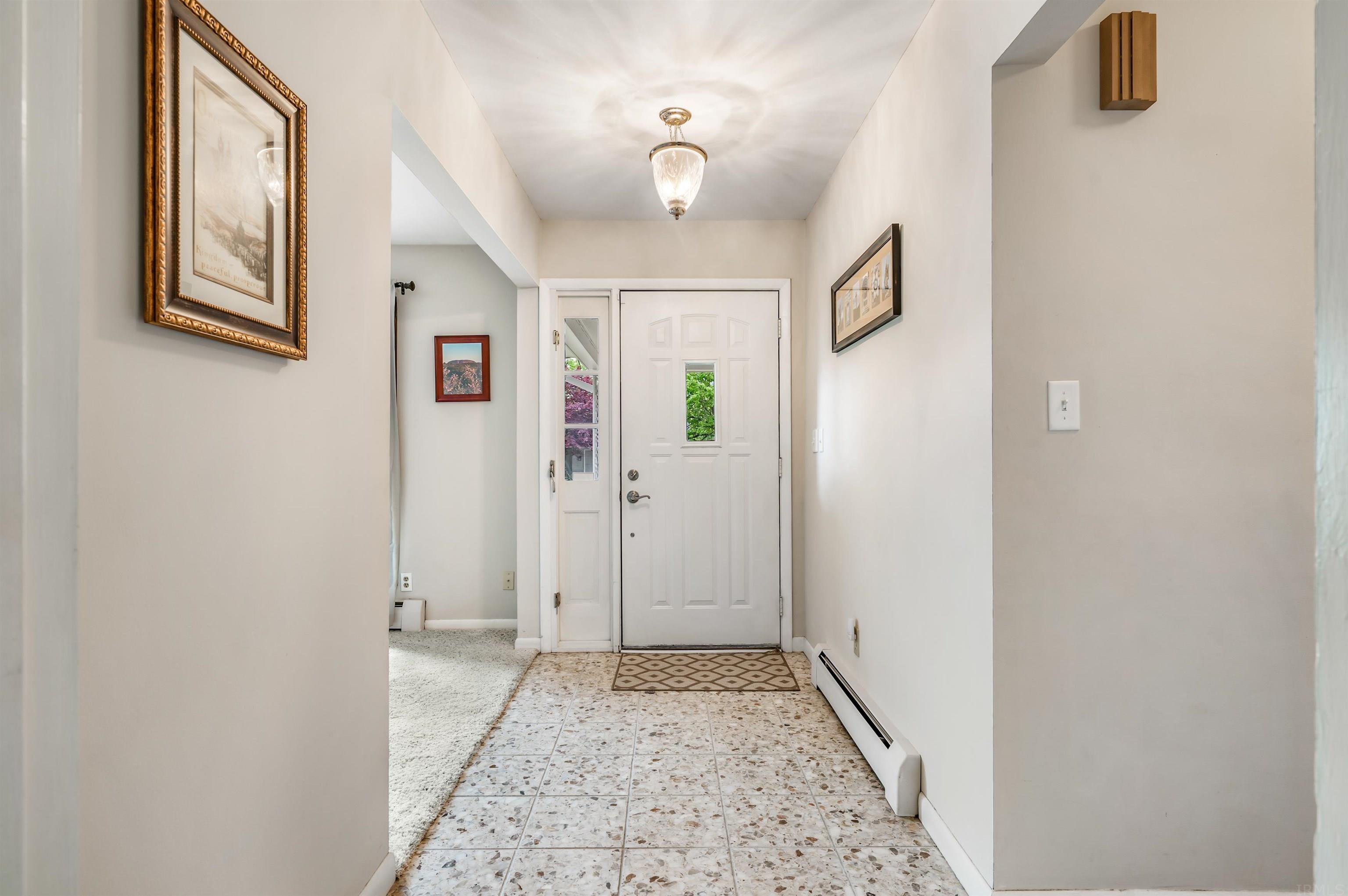 5209 Arrowhead Pass Fort Wayne, IN 46804 - Photo 3 of 24