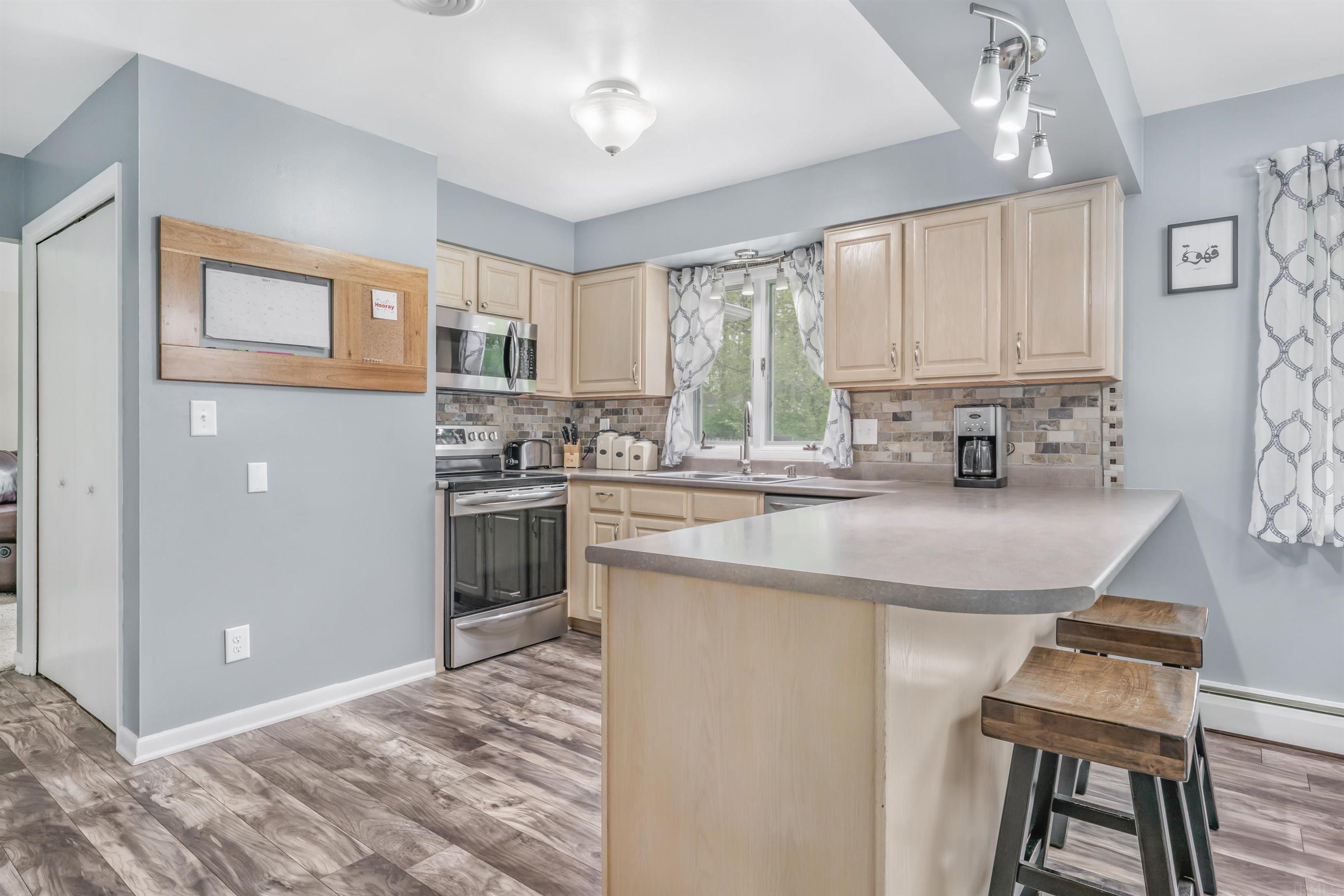 5209 Arrowhead Pass Fort Wayne, IN 46804 - Photo 9 of 24