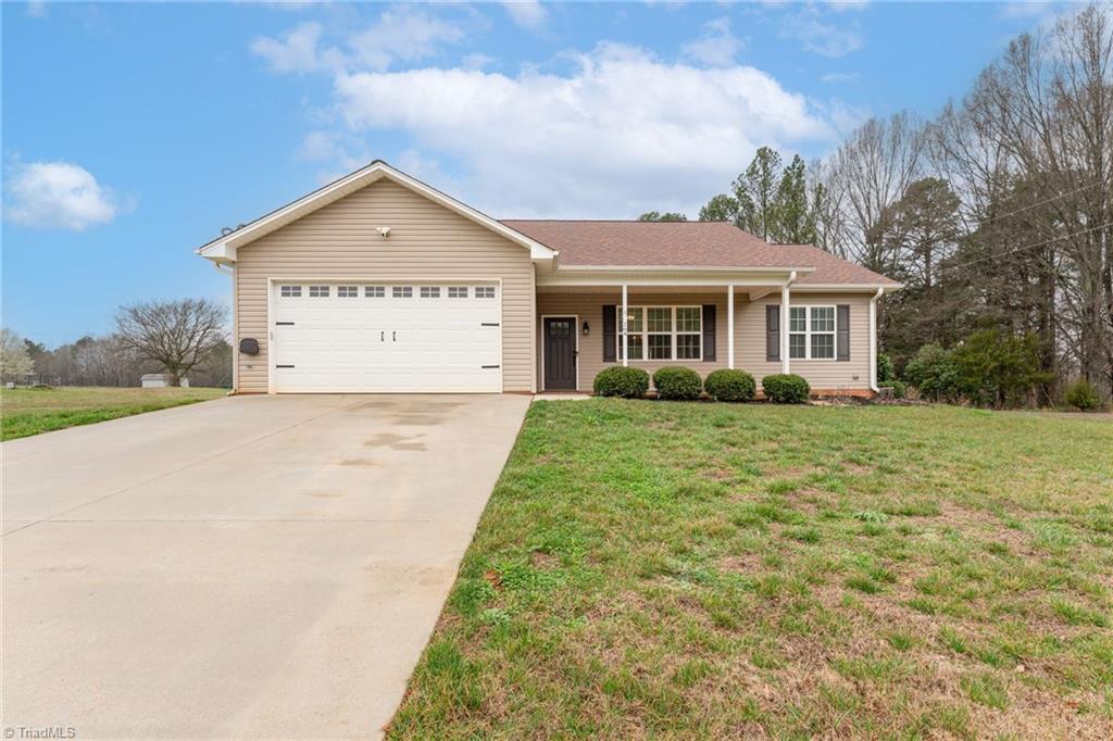 164 Mc Cullough Road Mocksville, NC 27028 - Photo 2 of 43