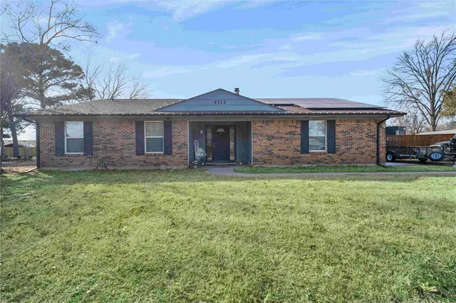 $375,000 | 1712 Wildwood Street, Corinth, TX 76210