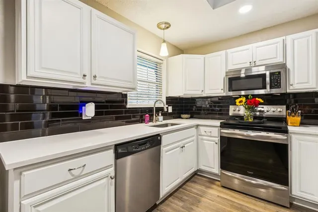 $375,000 | 1712 Wildwood Street, Corinth, TX 76210