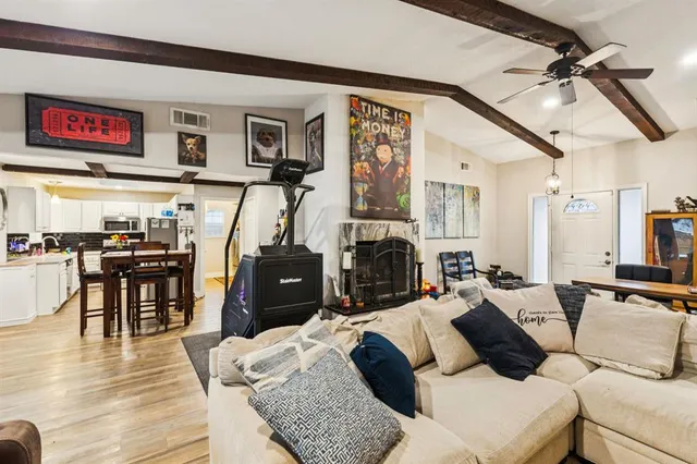 $375,000 | 1712 Wildwood Street, Corinth, TX 76210