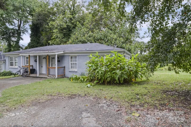 $1,100 | 2621 Druid Hls Way, Unit 4, Charlotte, NC 28206