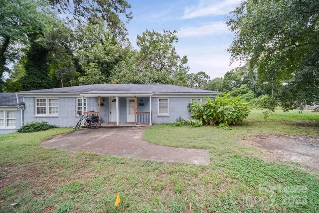 $1,100 | 2621 Druid Hls Way, Unit 4, Charlotte, NC 28206