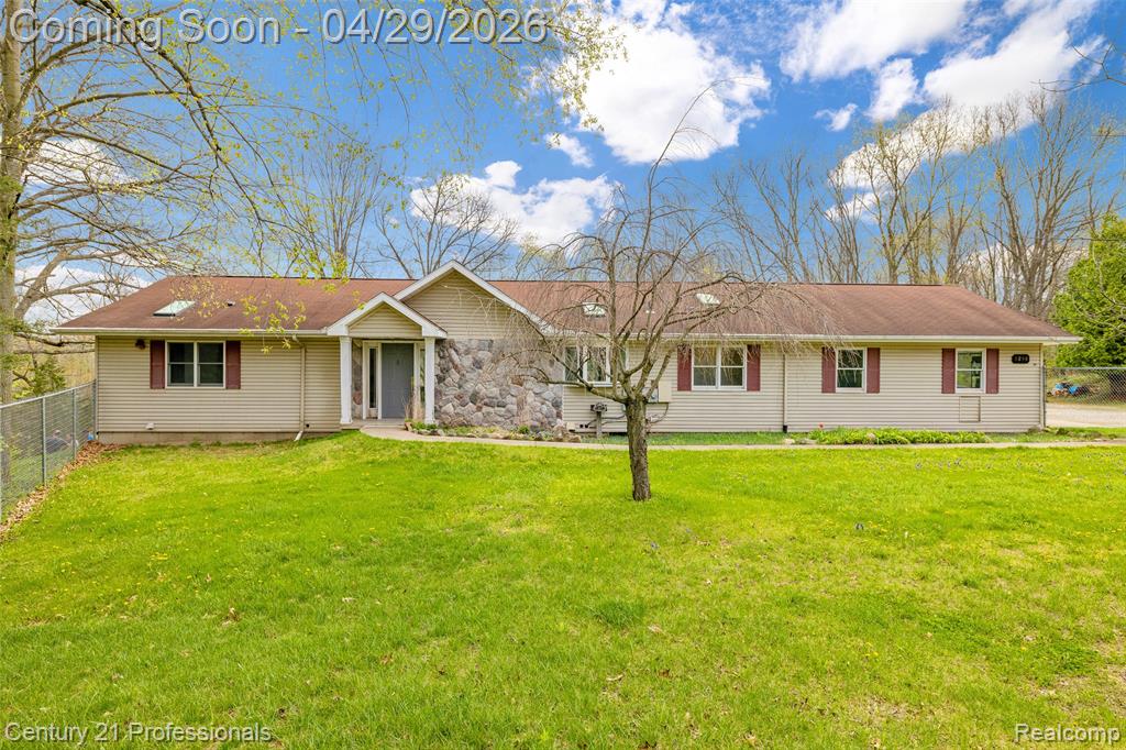 9200 Clyde Road Fenton, MI 48430 - Photo 1 of 58 Gallery Image 1