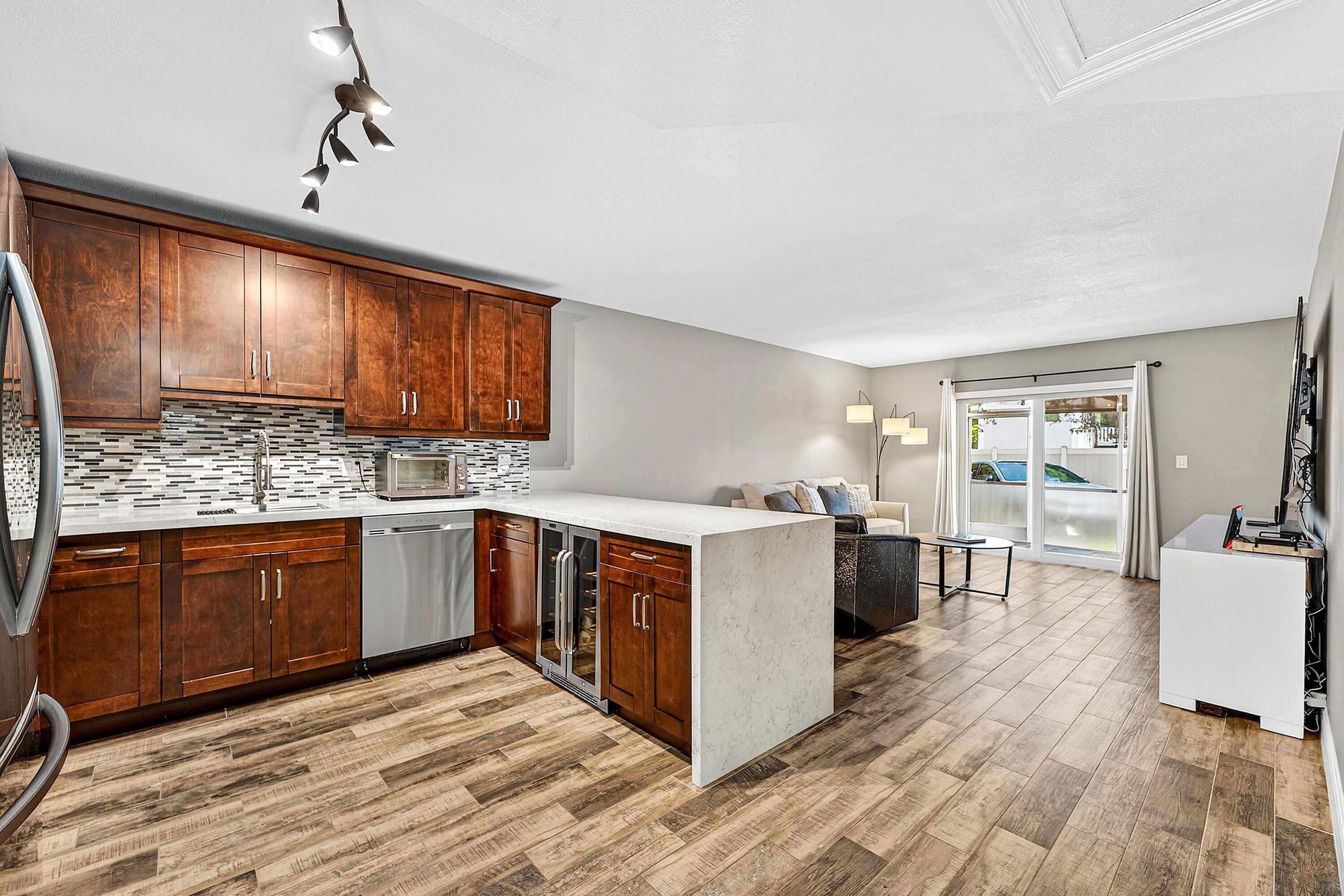 101 East McNab Road, Unit 304 Pompano Beach, FL 33060 - Photo 3 of 30 005-101EastMcNabRoad-304-PompanoBeach-FL