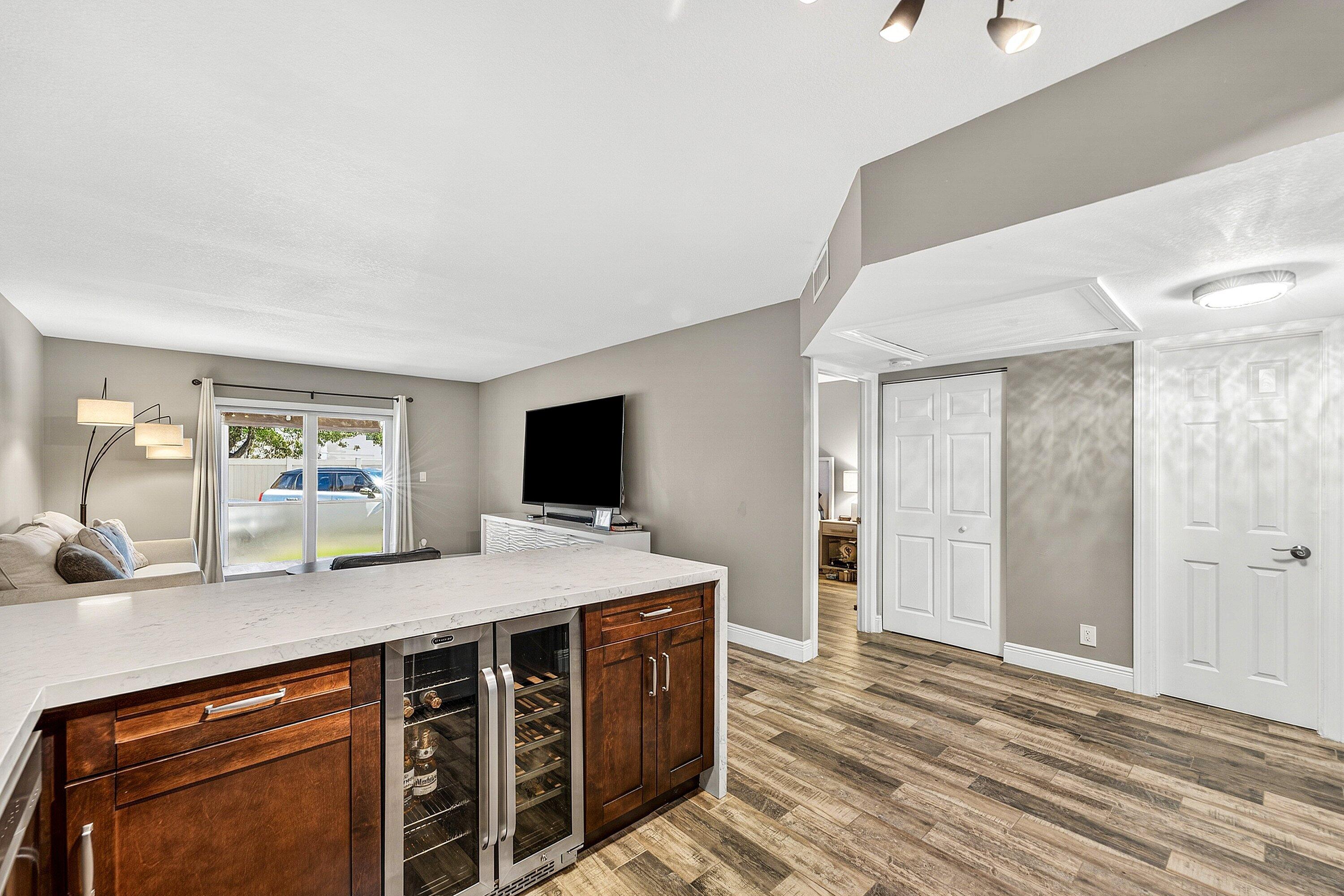 101 East McNab Road, Unit 304 Pompano Beach, FL 33060 - Photo 6 of 30 009-101EastMcNabRoad-304-PompanoBeach-FL