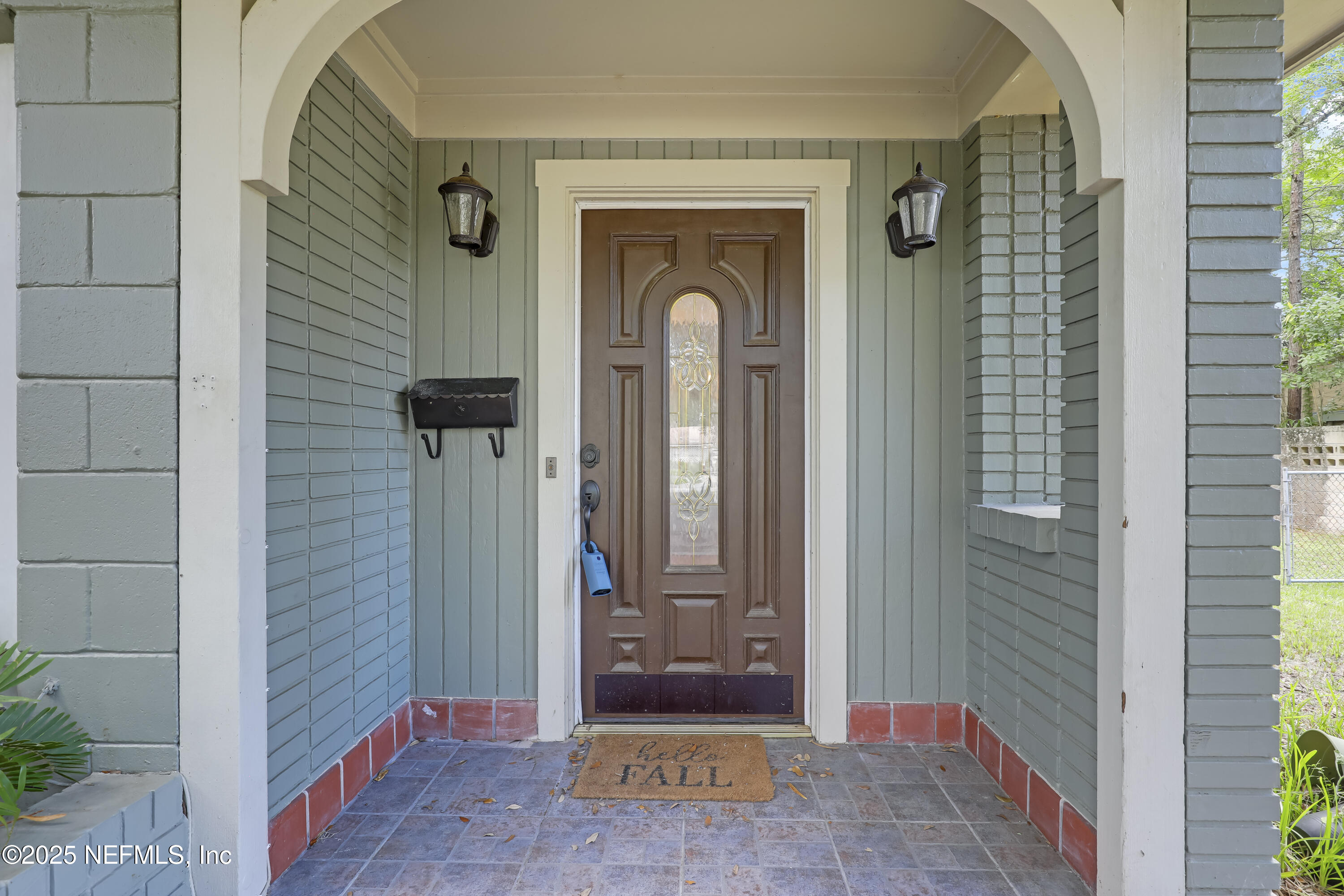 5633 Patsy Anne Drive Jacksonville, FL 32207 - Photo 7 of 42 06 Front Door