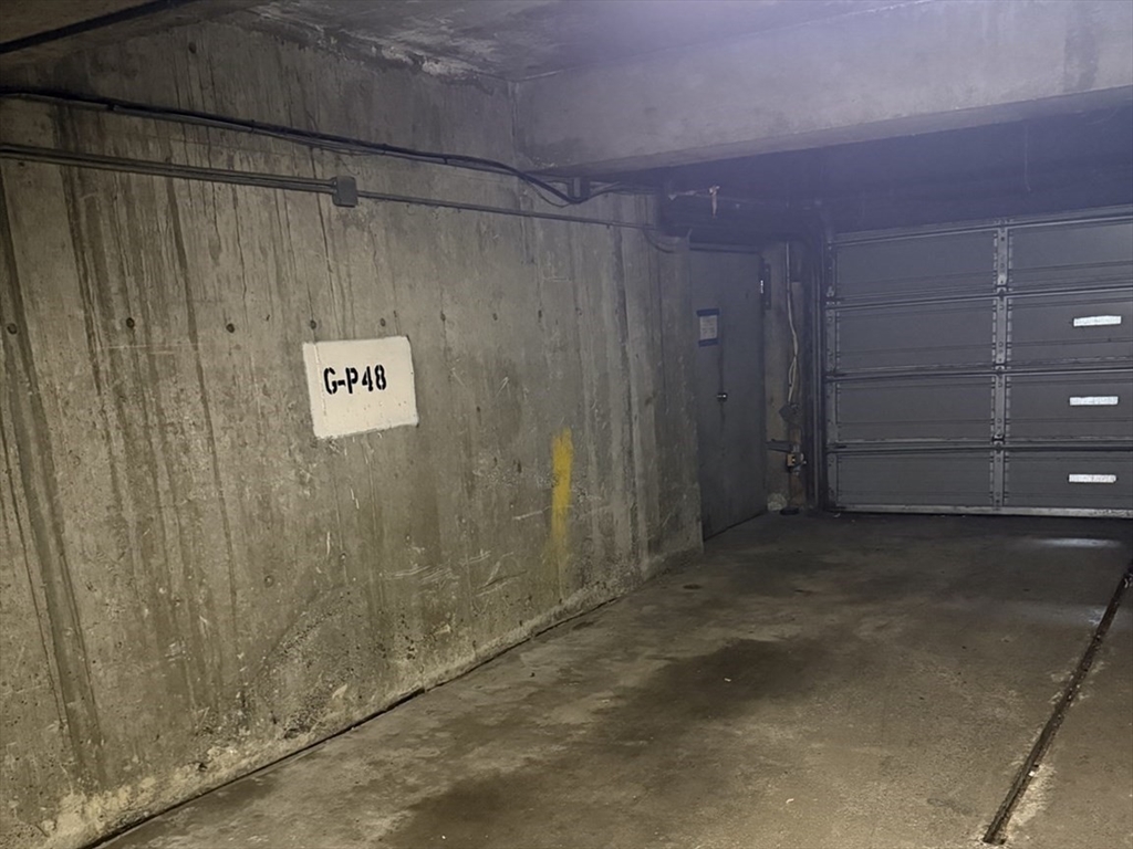 287 Harvard Street, Unit 67PARKING Cambridge, MA 02139 - Photo 2 of 2 a bathroom with a shower