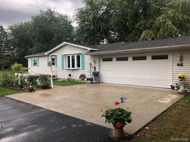 4445 Cook Road Swartz Creek, MI 48473 - Photo 1 of 17 4445 Cook Rd
