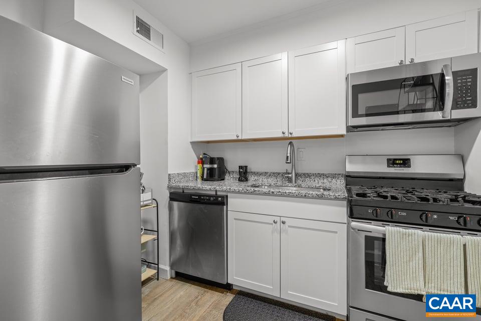 2527 Hydraulic Road, Unit 50 Charlottesville, VA 22901 - Photo 13 of 27