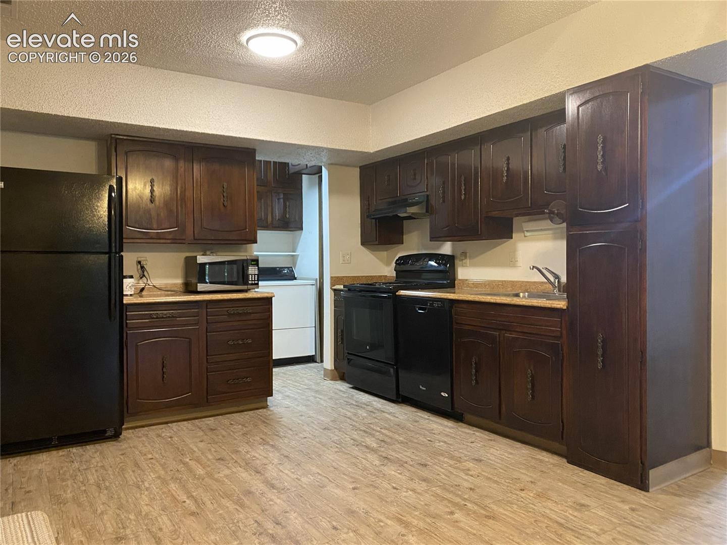 106 Scotland Road, Unit F Pueblo, CO 81001 - Photo 11 of 25 Gallery Image 11