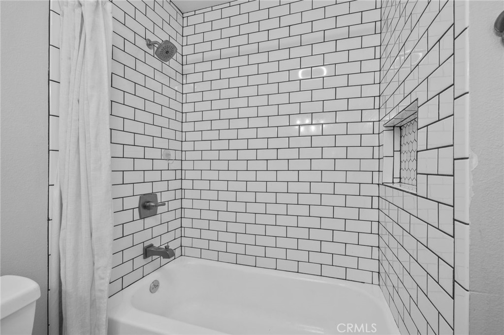 2258 North Arrowhead Avenue Rialto, CA 92377 - Photo 17 of 26