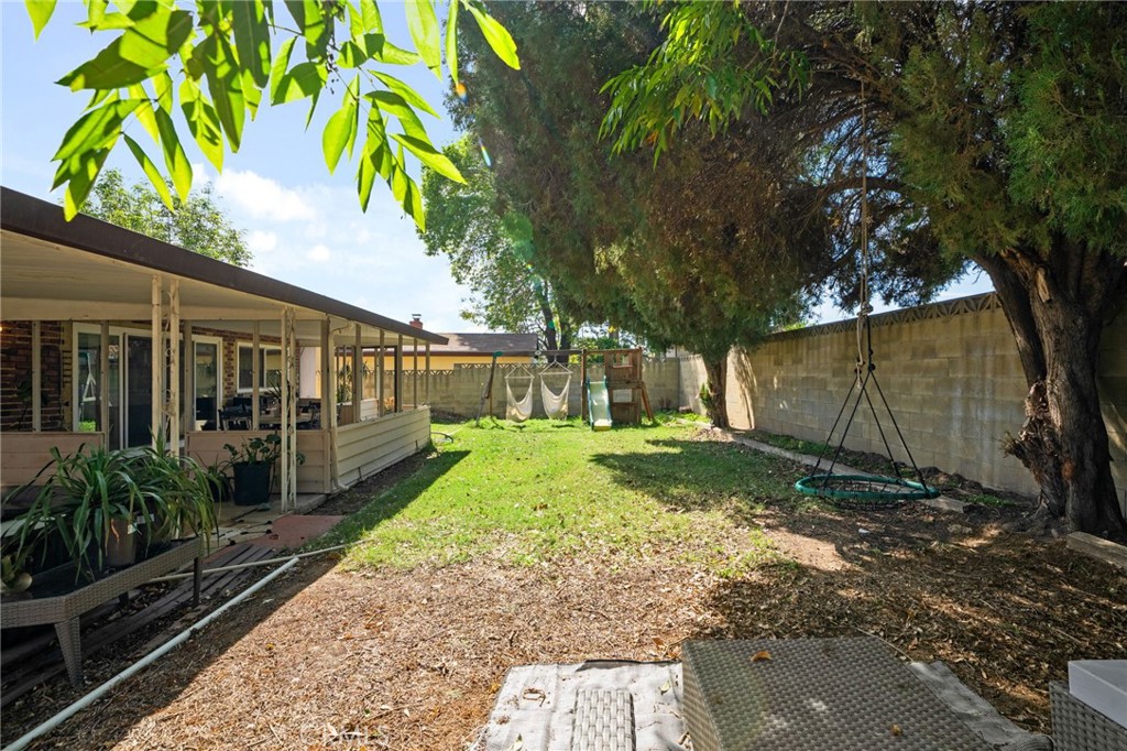 2258 North Arrowhead Avenue Rialto, CA 92377 - Photo 21 of 26