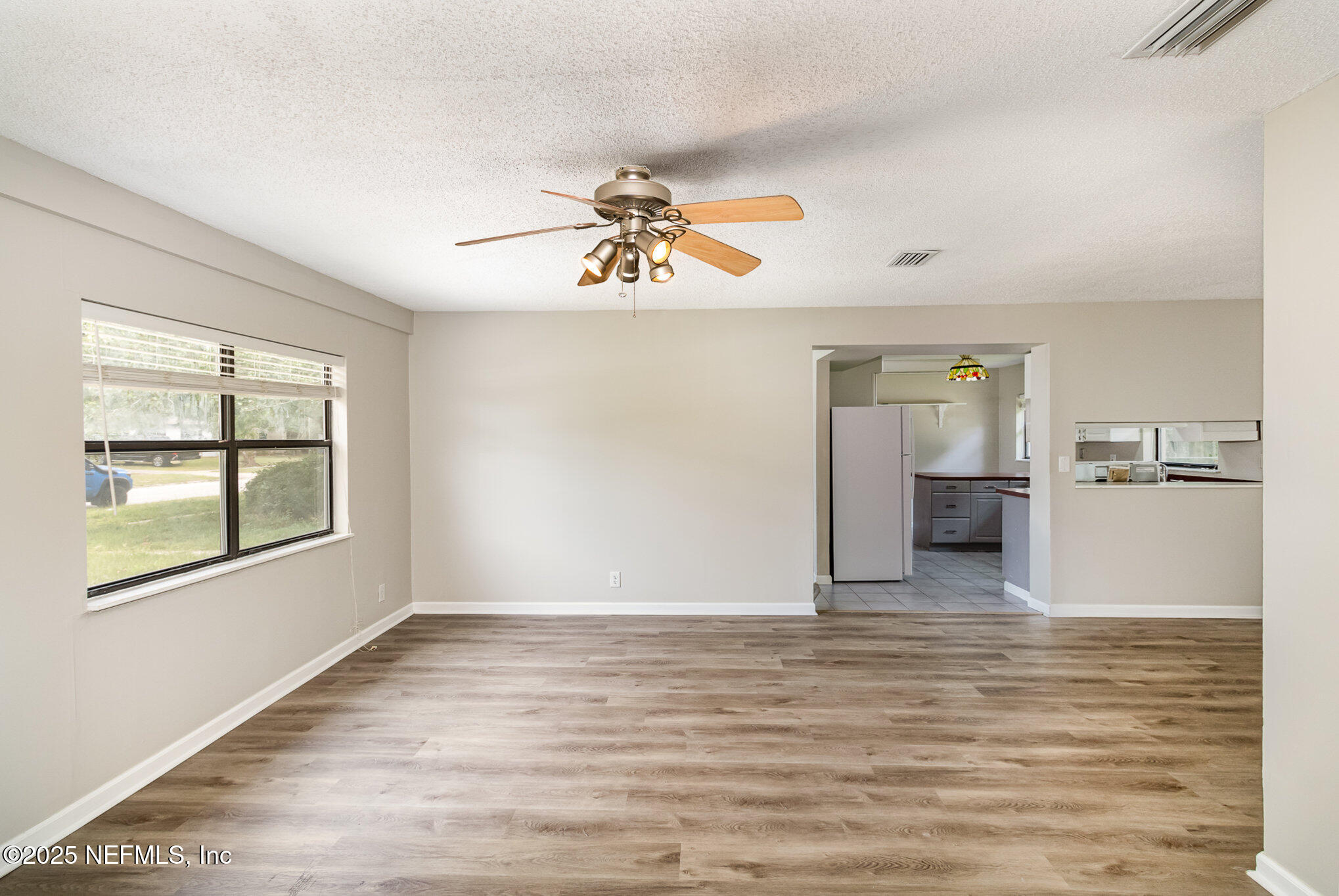 3127 Sandhurst Road East Jacksonville, FL 32277 - Photo 5 of 24 006_3127sandhurstrd_9-edit