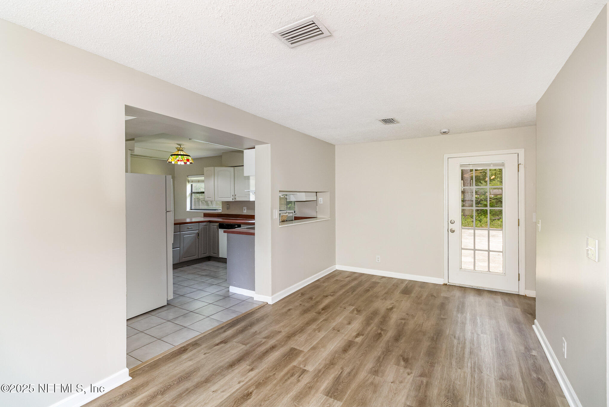 3127 Sandhurst Road East Jacksonville, FL 32277 - Photo 8 of 24 009_3127sandhurstrd_11-edit