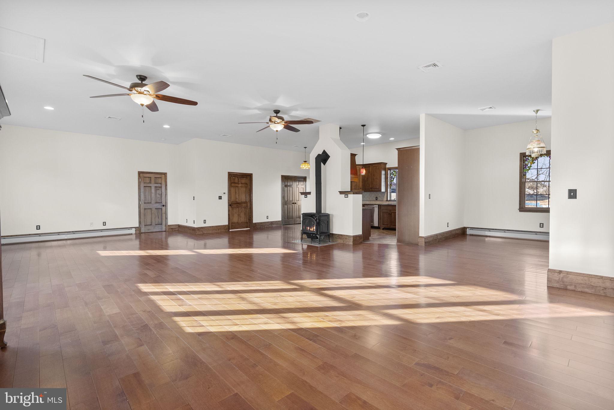 185 Spring Hollow Road Spring City, PA 19475 - Photo 10 of 33 an view of a living room