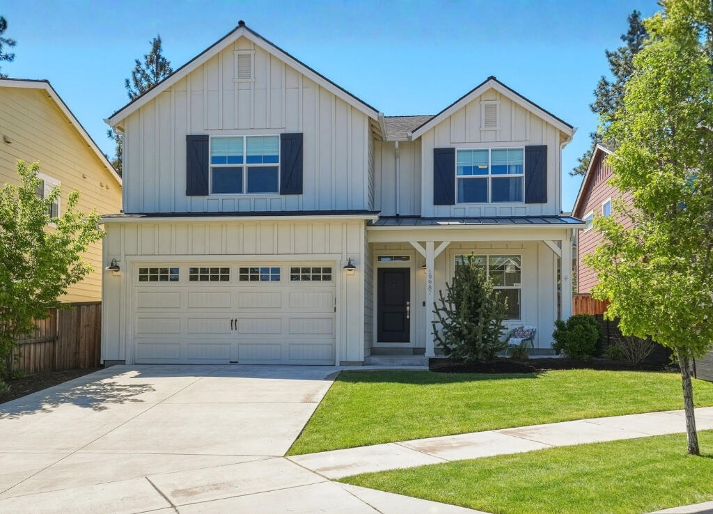 19987 Badger Road Bend, OR 97702 - Photo 1 of 37