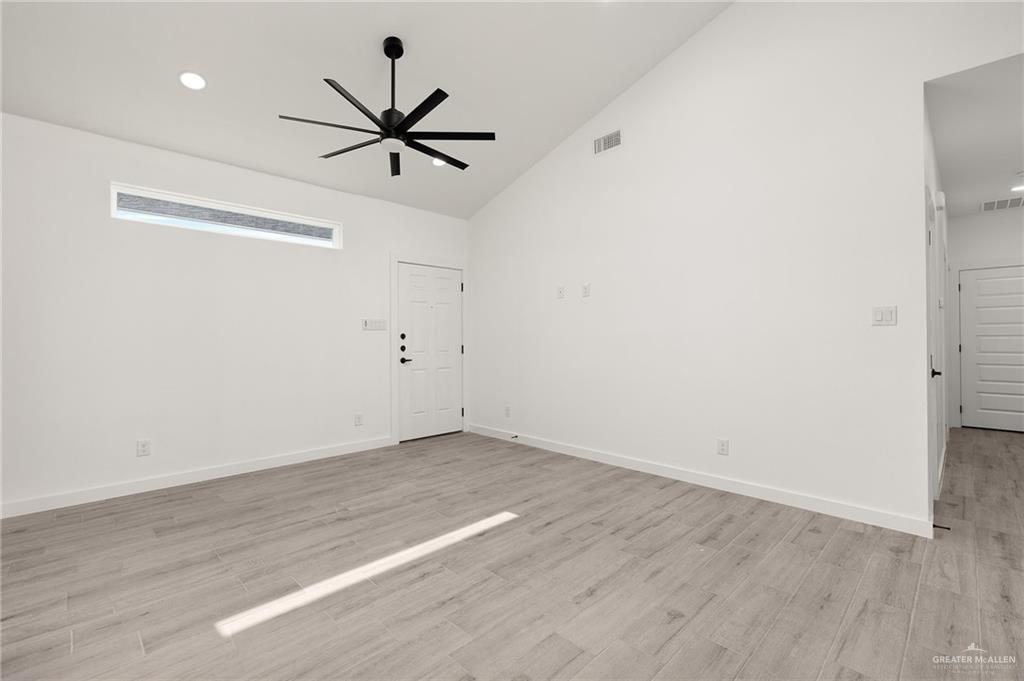 2609 Mockingbird Road, Unit D Weslaco, TX 78596 - Photo 5 of 15