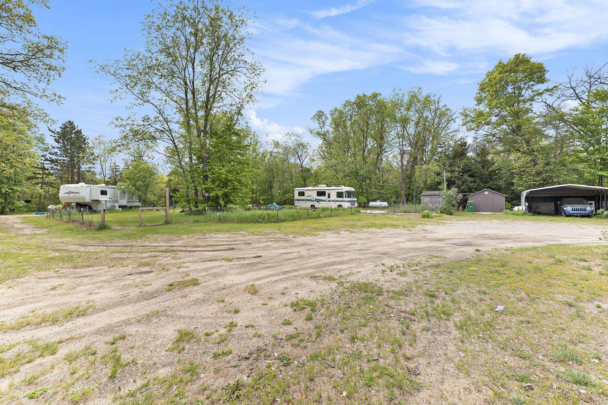 10091 West Rosted Road Lake City, MI 49651 - Photo 2 of 15