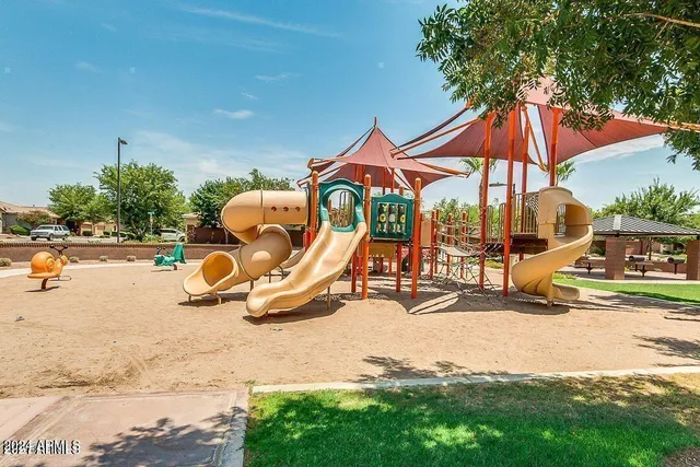 $2,499 | 421 West Leatherwood Avenue, San Tan Valley, AZ 85140