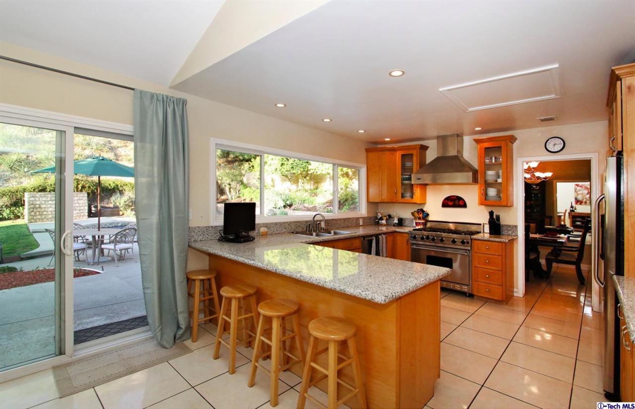 2951 Hopeton Road La Crescenta, CA 91214 - Photo 4 of 19 Additional Photo