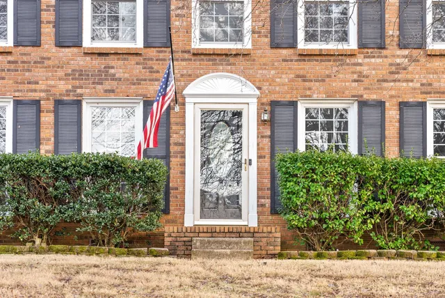 $2,500 | 523 West Point Drive, Clarksville, TN 37043