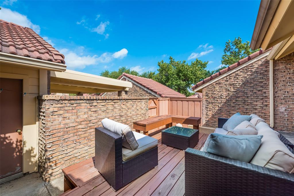2652 Entrada Boulevard Irving, TX 75038 - Photo 4 of 28 a terrace of a house with outdoor seating