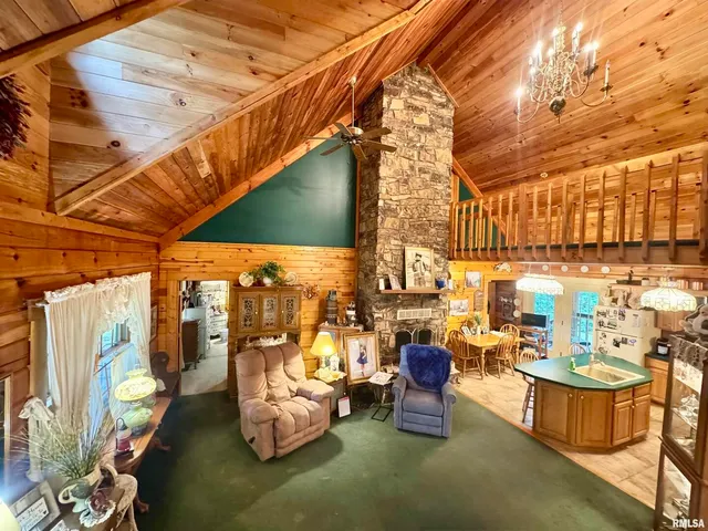 $250,000 | 9596 Fox Hunters Road, Benton, IL 62812