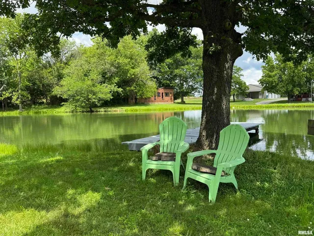 $250,000 | 9596 Fox Hunters Road, Benton, IL 62812