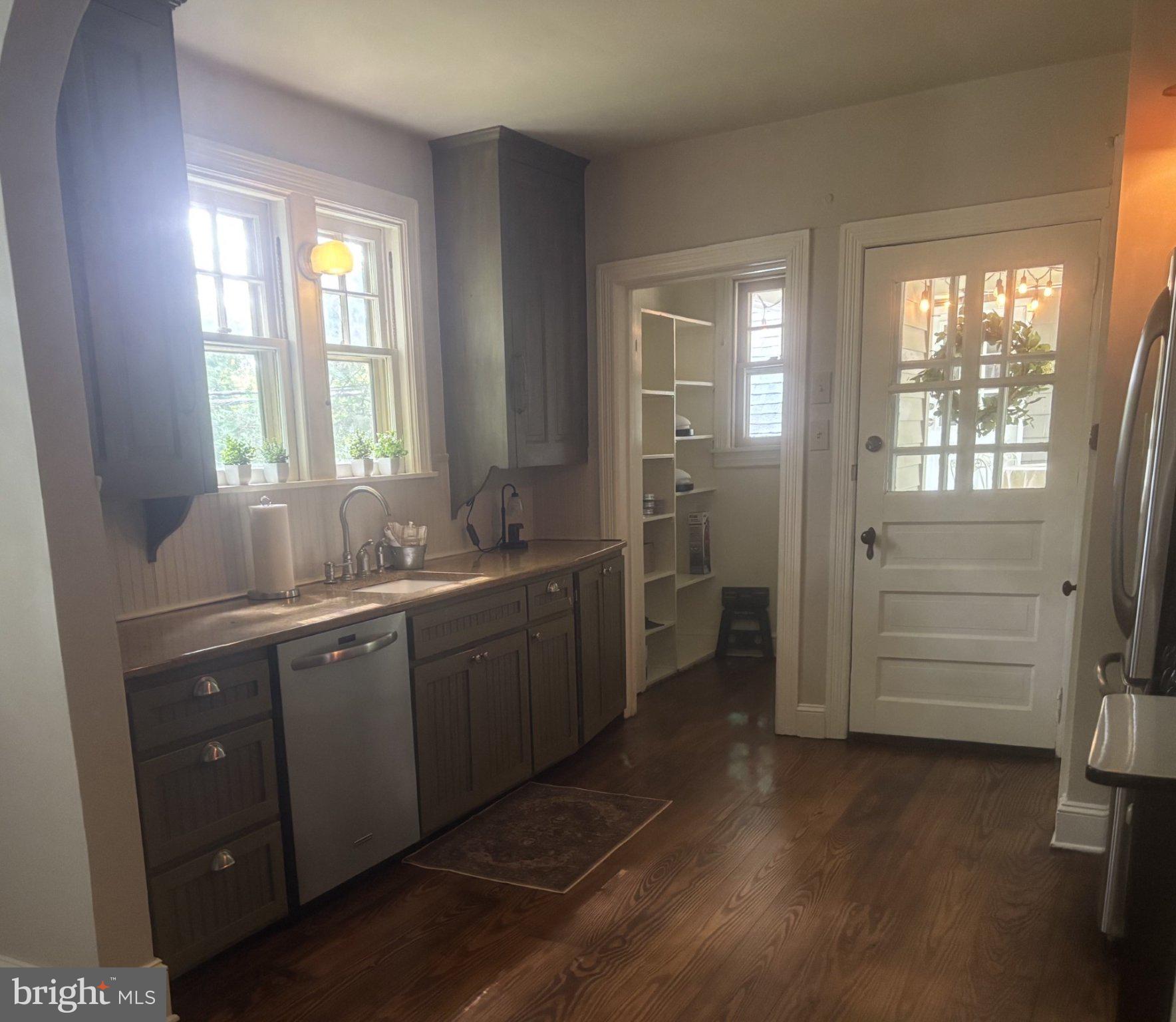 731 River Road Morrisville, PA 19067 - Photo 9 of 29 Kitchen