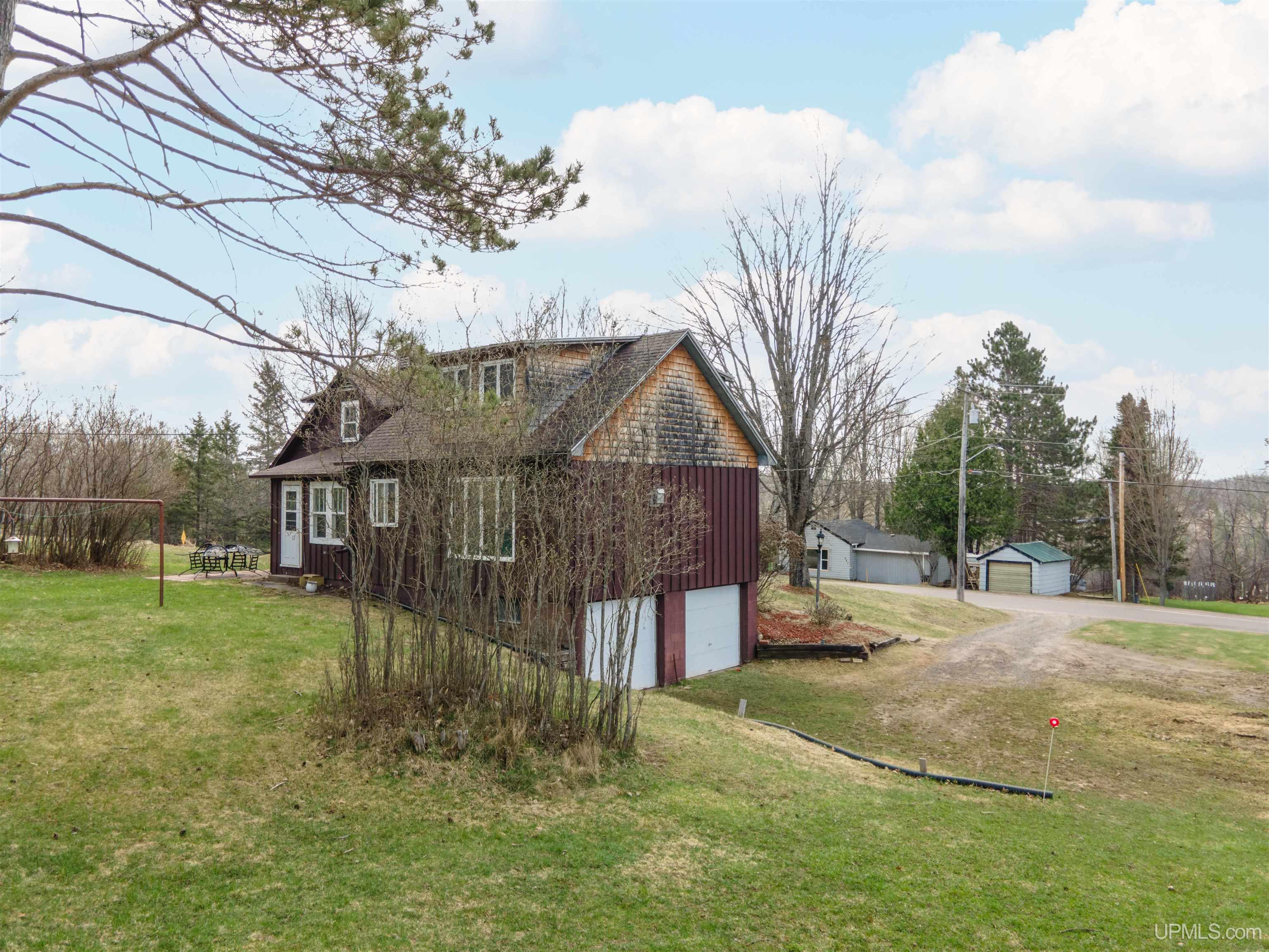 645 East Hunter Road Iron River, MI 49935 - Photo 35 of 37