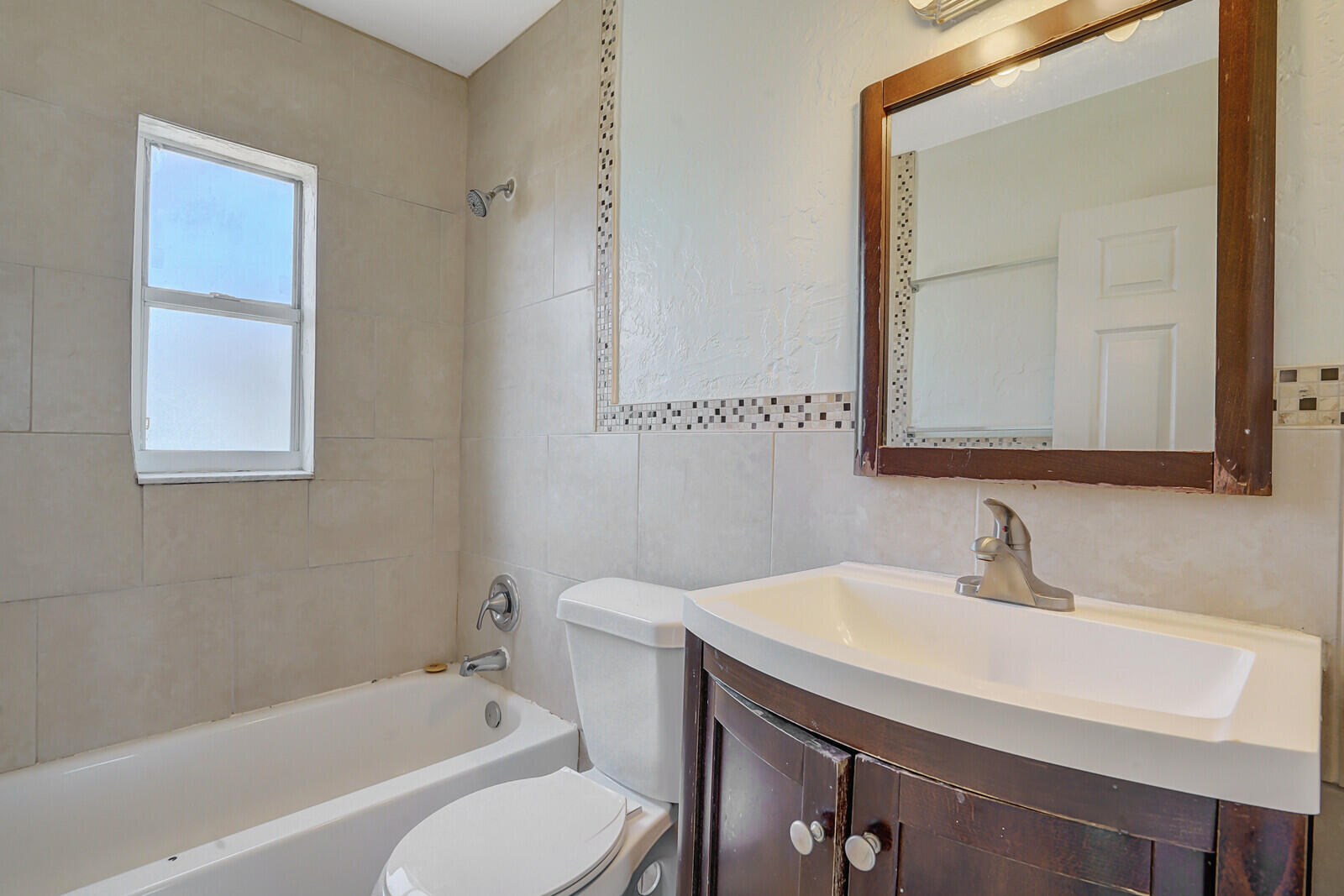 1127 West 28th Street, Unit A Riviera Beach, FL 33404 - Photo 11 of 17 11_Image_11_mls