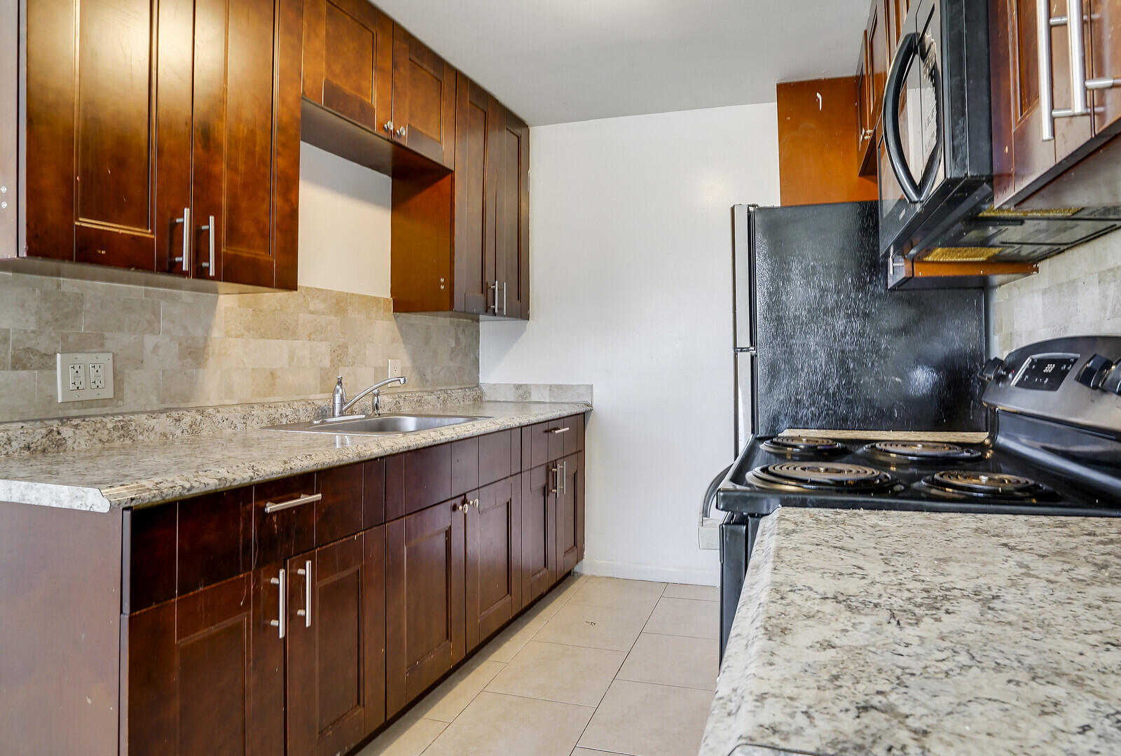 1127 West 28th Street, Unit A Riviera Beach, FL 33404 - Photo 9 of 17 09_Image_9_mls