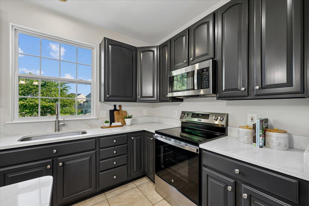 107 Redcloud Court Frederick, MD 21702 - Photo 14 of 78 Kitchen